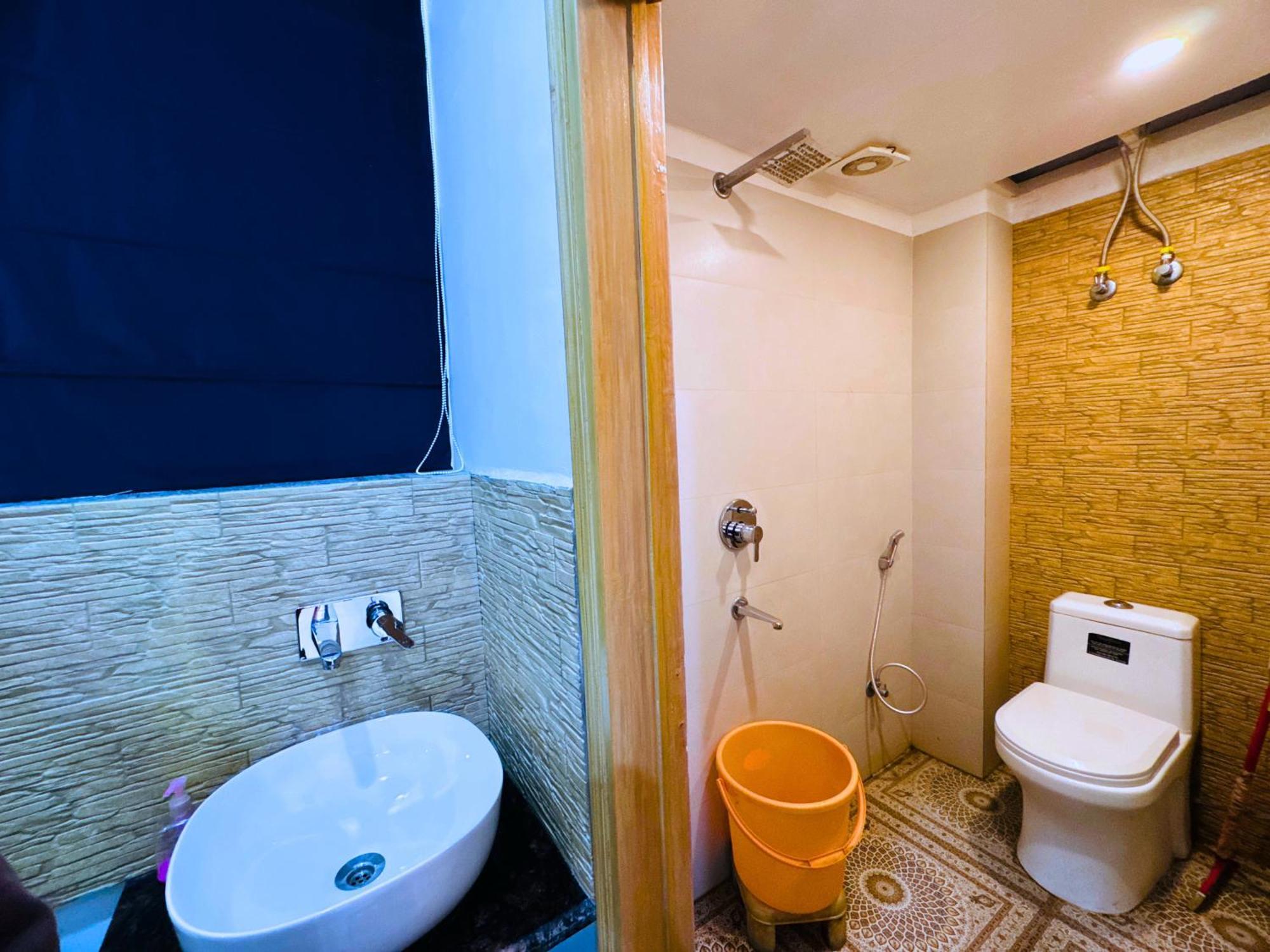 Bala Ji International Hotel 3*