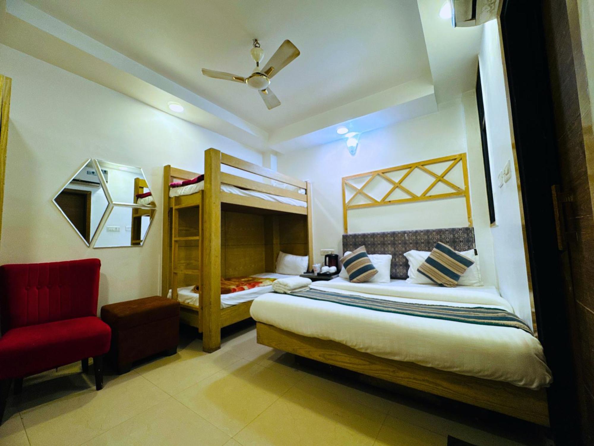 Bala Ji International Hotel 3*