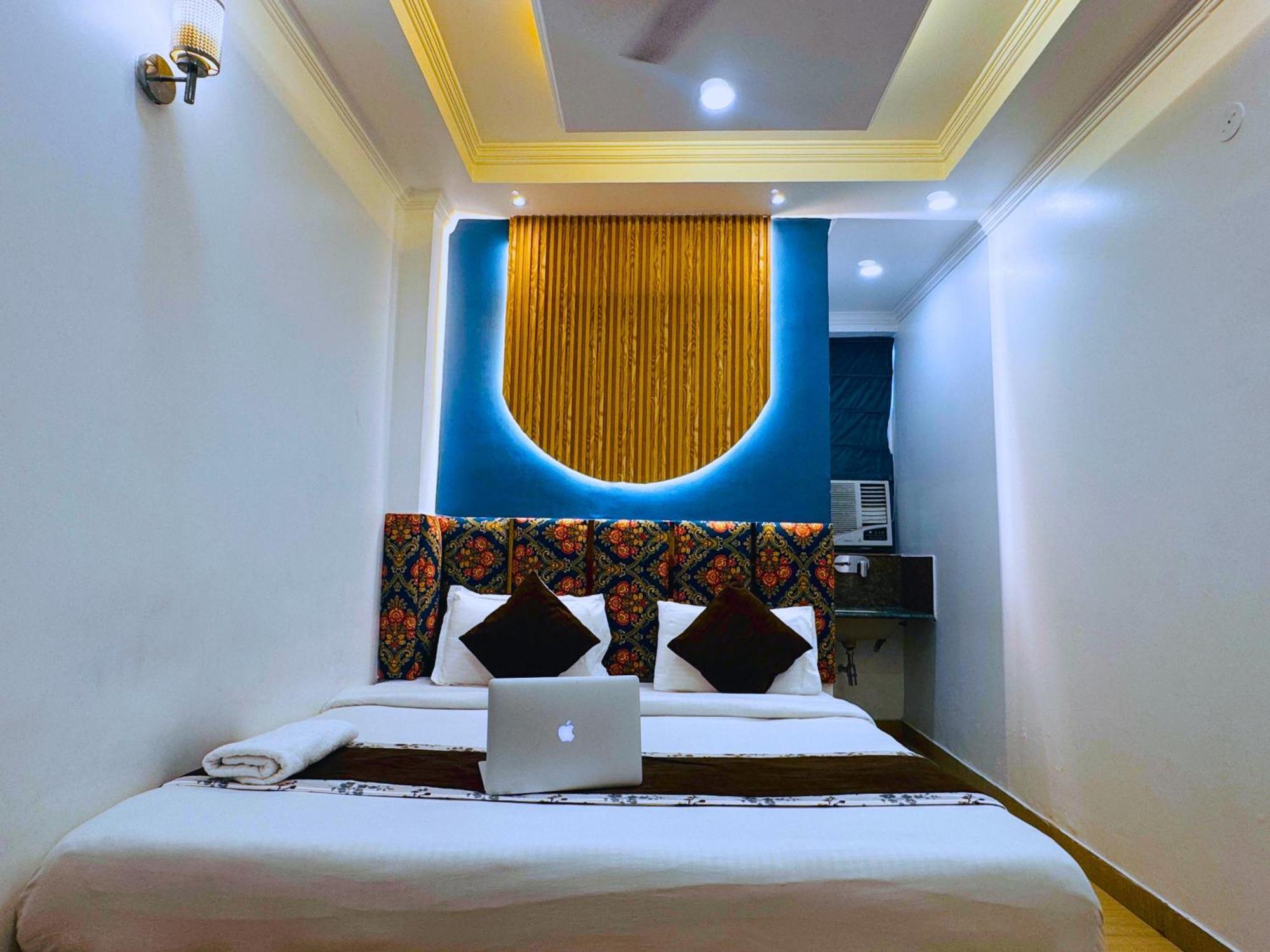 Hotel Bala Ji International 3*