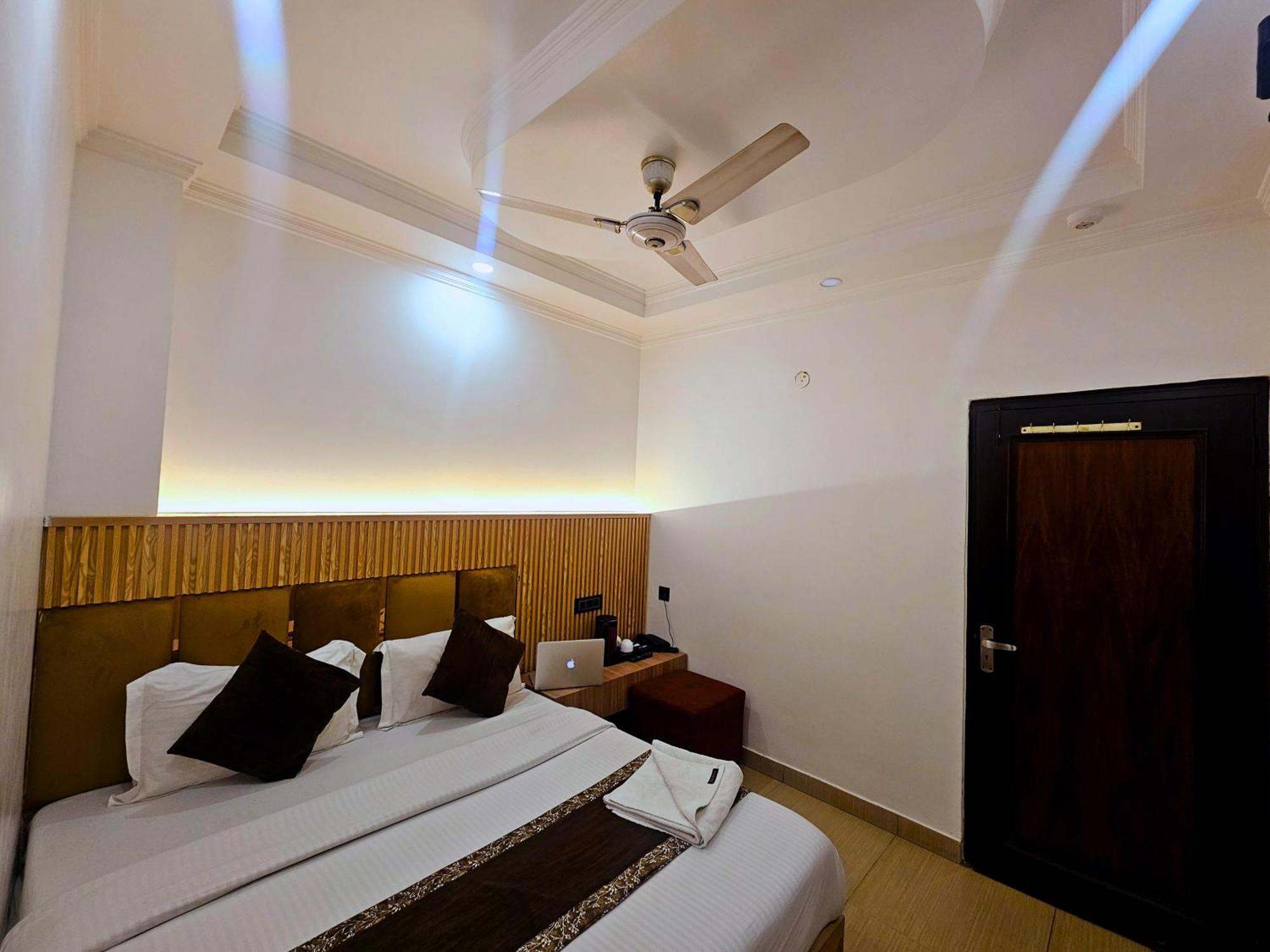 Bala Ji International New Delhi