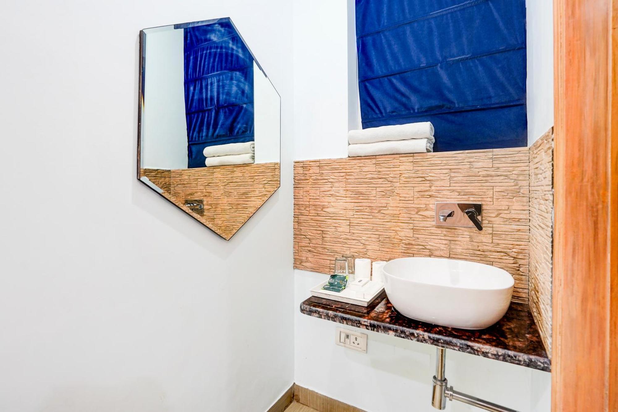 Bala Ji International Hotel 3*